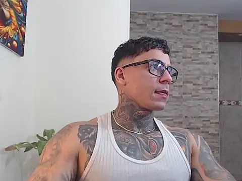 maxstrom111 online show from 02/13/26, 02:06