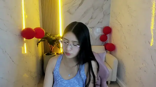 Snapshot of dani_tf chatting on 02/17/26, 01:08 dani tf online show from 02/17/26, 01:08