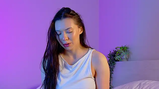 Snapshot of gwenonl1ne chatting on 02/22/26, 03:02 gwenonl1ne online show from 02/22/26, 03:02