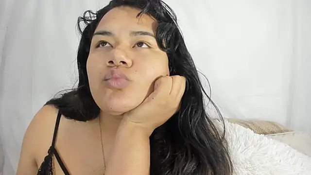 lumi bellx online show from 03/29/26, 04:36