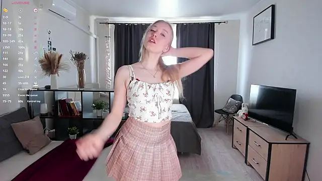 AmyLouWood online show from 03/23/26, 09:20