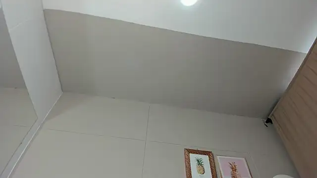 Snapshot of luna_bradley_ chatting on 03/23/26, 01:11 luna bradley online show from 03/23/26, 01:11