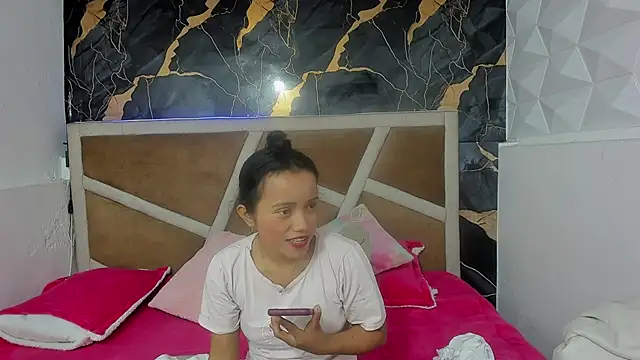 Kimmy london19 online show from 04/13/26, 02:10