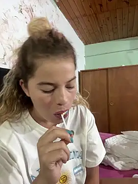 AriBeautiful online show from 03/02/26, 08:32