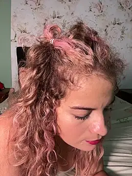 AriBeautiful online show from 04/08/26, 04:47