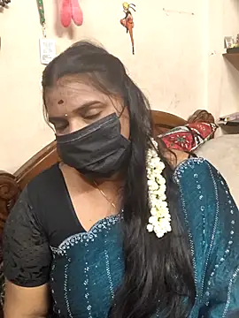 Snapshot of Tamil_uma_69 chatting on 02/25/26, 12:49 Tamil uma 69 online show from 02/25/26, 12:49