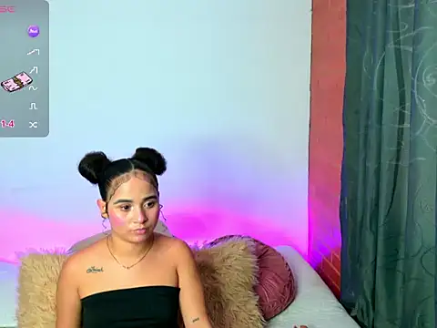  zara rosse online show from 03/23/26, 10:20