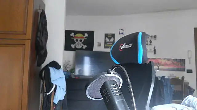 Snapshot of maestroboris95 chatting on 02/20/26, 11:12 maestroboris95 online show from 02/20/26, 11:12