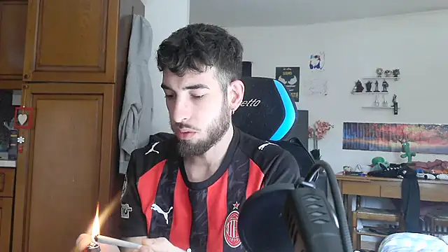 Snapshot of maestroboris95 chatting on 02/24/26, 12:17 maestroboris95 online show from 02/24/26, 12:17