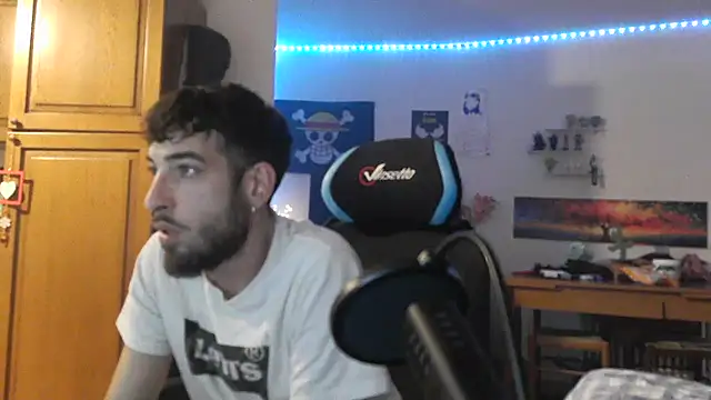 Snapshot of maestroboris95 chatting on 02/28/26, 11:15 maestroboris95 online show from 02/28/26, 11:15