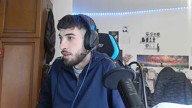 Snapshot of maestroboris95 chatting on 02/09/26, 12:58 maestroboris95 online show from 02/09/26, 12:58