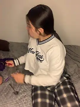 Damn  Love online show from 04/10/26, 05:47