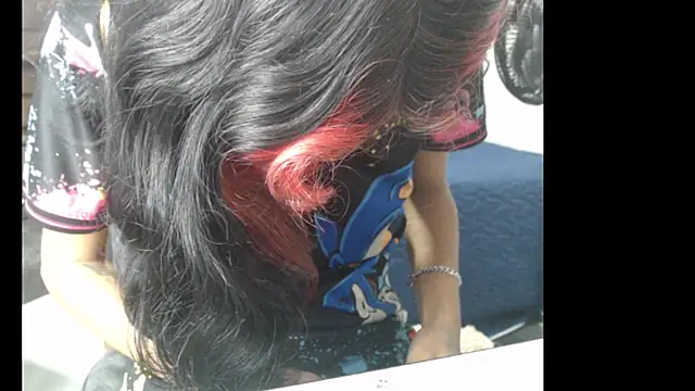 Snapshot of britan69 chatting on 02/25/26, 01:17 britan69 online show from 02/25/26, 01:17