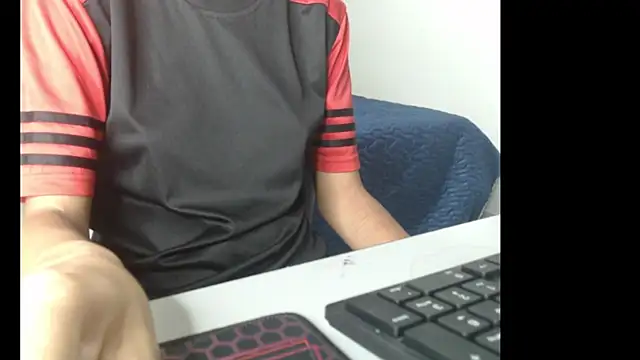 Snapshot of britan69 chatting on 02/24/26, 02:12 britan69 online show from 02/24/26, 02:12