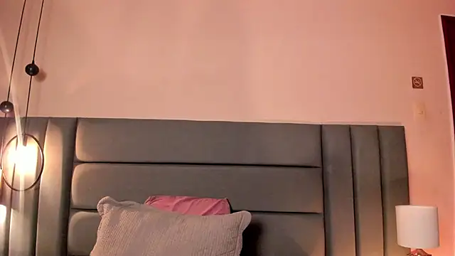 AndraCyruss online show from 03/05/26, 12:29