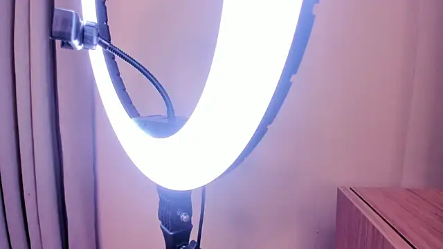 Alessia Gold online show from 02/12/26, 07:57