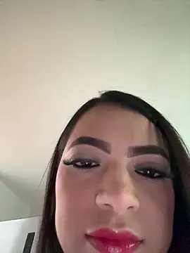 Aurea Silk online show from 04/11/26, 09:51