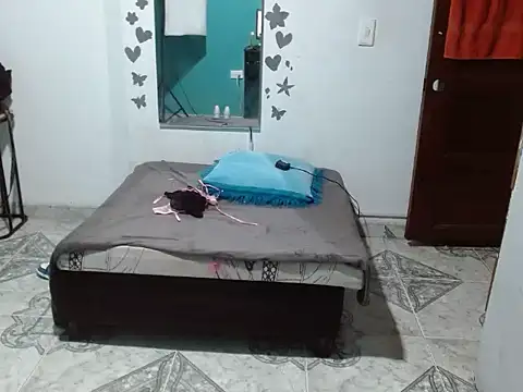 Luna white1 online show from 03/19/26, 12:49