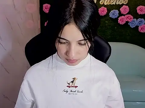 Snapshot of Samanttha_tf chatting on 02/22/26, 12:18 Samanttha tf online show from 02/22/26, 12:18