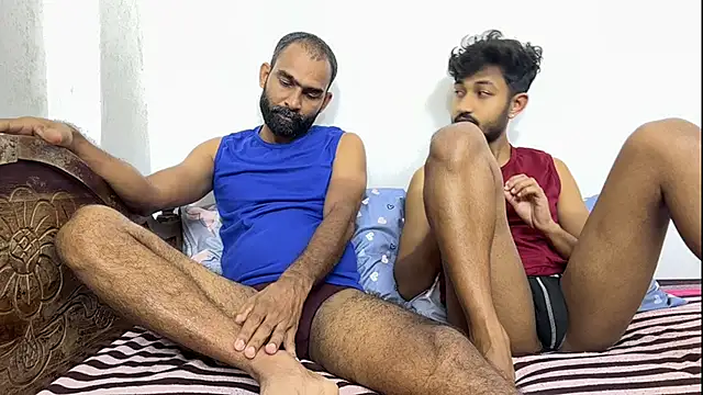 Snapshot of DesiDaddyandSon chatting on 06/16/26, 01:55 DesiDaddyandSon online show from 06/16/26, 01:55