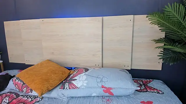 hermione brown online show from 03/19/26, 08:09