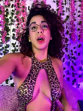 Woo isDaphne online show from 02/26/26, 12:54