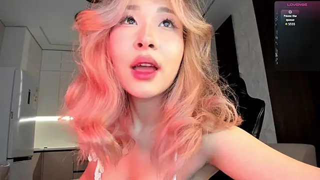 amy akime online show from 07/17/26, 03:53