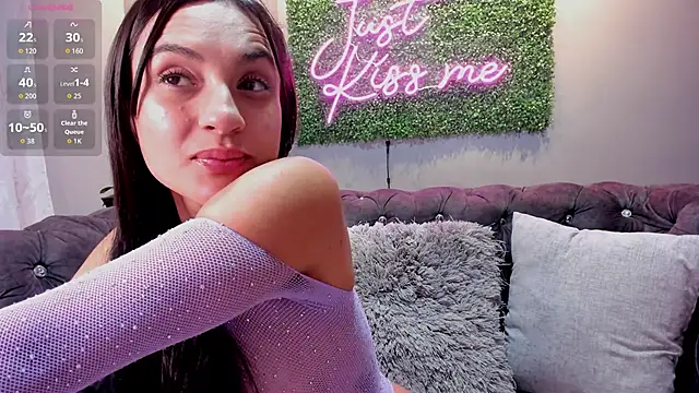 Snapshot of danielebeck chatting on 02/26/26, 09:37 danielebeck online show from 02/26/26, 09:37