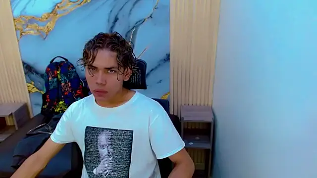 DaviidBuckx  online show from 04/03/26, 07:20