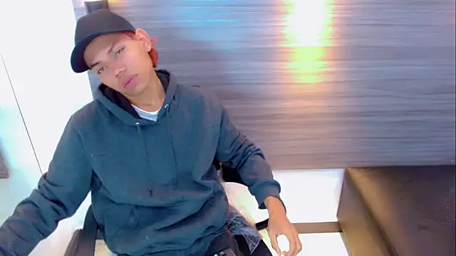 DaviidBuckx  online show from 04/12/26, 02:04