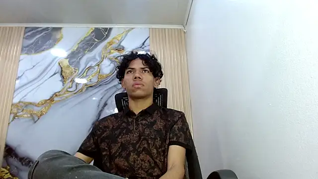 DaviidBuckx  online show from 03/17/26, 02:14