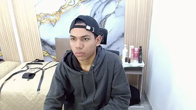 DaviidBuckx  online show from 05/12/26, 02:52