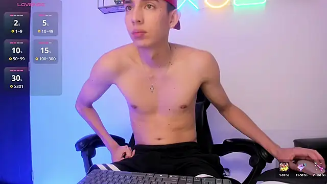 light eyes  online show from 02/18/26, 01:07