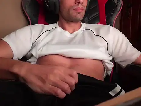 Snapshot of Stefan_dot chatting on 02/09/26, 05:27 Stefan dot online show from 02/09/26, 05:27