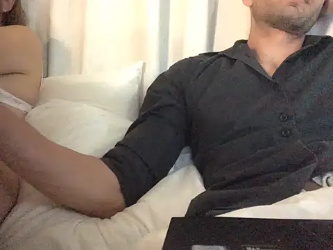 Snapshot of Stefan_dot chatting on 02/11/26, 06:35 Stefan dot online show from 02/11/26, 06:35