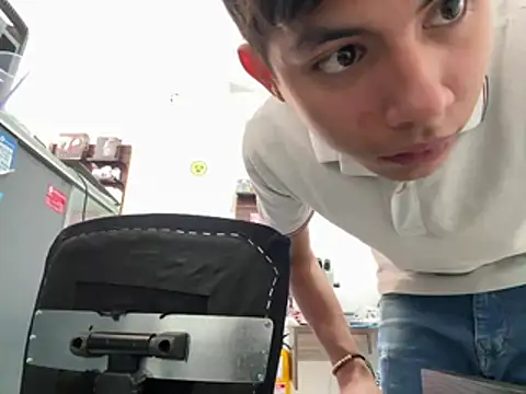 Snapshot of two_cam_latin chatting on 02/22/26, 04:52 two cam latin online show from 02/22/26, 04:52