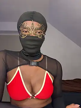 Snapshot of KiaraAmara chatting on 02/12/26, 06:07 KiaraAmara online show from 02/12/26, 06:07