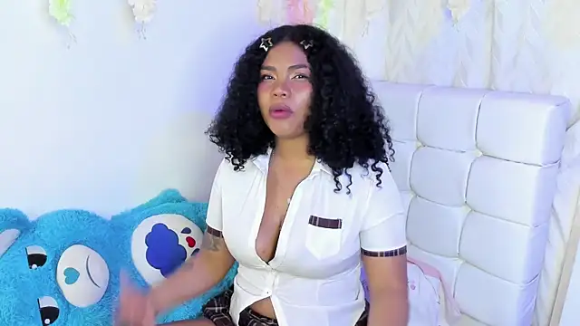 Angel Belll online show from 06/08/26, 01:28