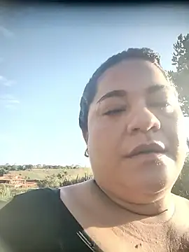 Snapshot of tania_queen chatting on 02/27/26, 12:16 tania queen online show from 02/27/26, 12:16