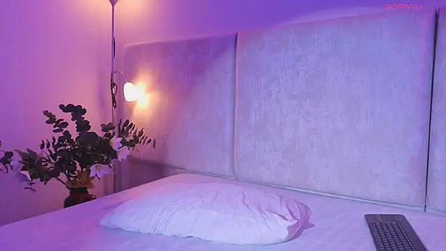 Nioki  online show from 04/16/26, 03:18