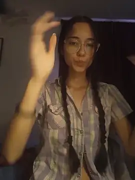 Snapshot of isaaabelaaa chatting on 02/24/26, 01:12 isaaabelaaa online show from 02/24/26, 01:12