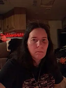 Snapshot of JMT42 chatting on 02/23/26, 01:40 JMT42 online show from 02/23/26, 01:40