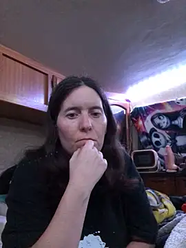 Snapshot of JMT42 chatting on 03/02/26, 05:52 JMT42 online show from 03/02/26, 05:52