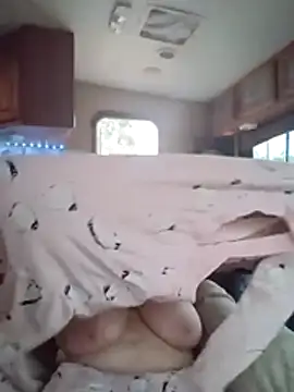 Snapshot of JMT42 chatting on 02/15/26, 08:19 JMT42 online show from 02/15/26, 08:19