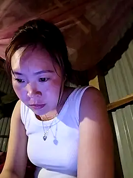 Yiyoongg online show from 04/04/26, 01:17