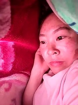 Snapshot of Yiyoongg chatting on 02/09/26, 09:24 Yiyoongg online show from 02/09/26, 09:24