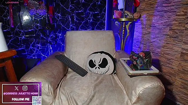 GoddessJulietteNoiir online show from 05/14/26, 10:23