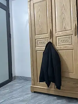 Snapshot of huyenzz chatting on 03/01/26, 05:07 huyenzz online show from 03/01/26, 05:07