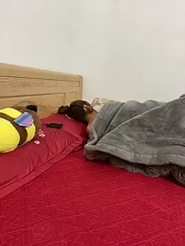 Snapshot of huyenzz chatting on 02/24/26, 12:50 huyenzz online show from 02/24/26, 12:50