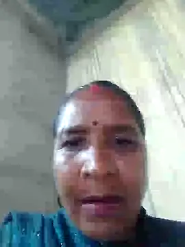 Snapshot of Loomaraj chatting on 02/20/26, 07:54 Loomaraj online show from 02/20/26, 07:54